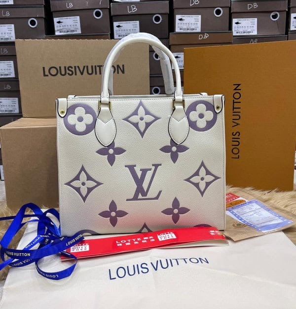 LV Onthe Go MM with Brand Box